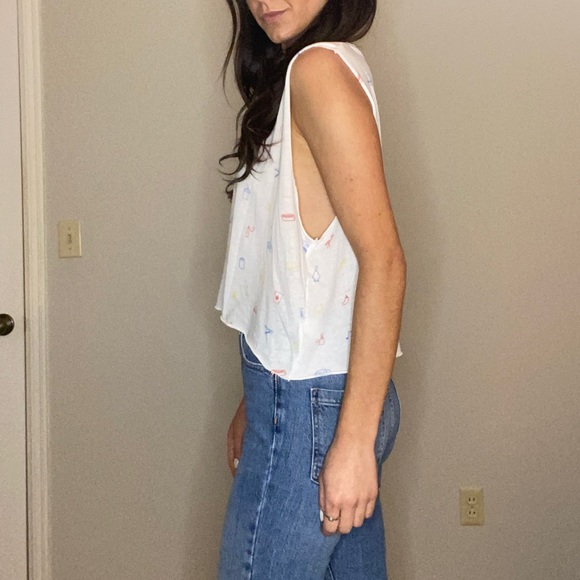 Rare WILDFOX camping print muscle tank- size small - Picture 3 of 7